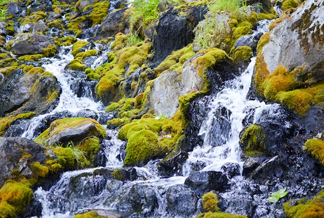 Onneto Hot Waterfall