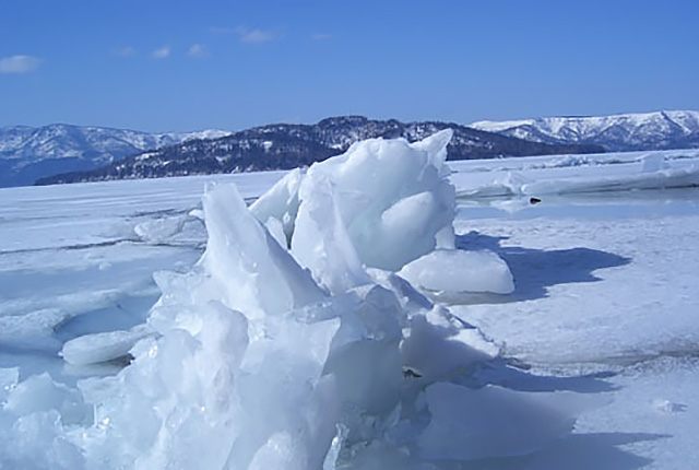 Omiwatari in Lake Kussharo